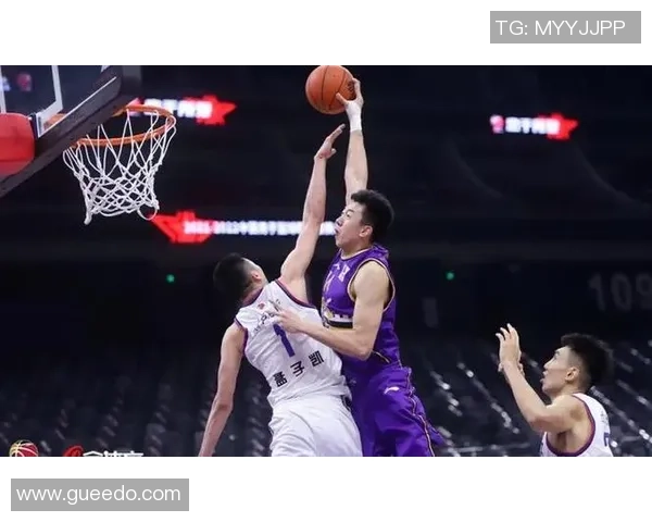 重庆篮球队防守反击策略分析及其成效评估